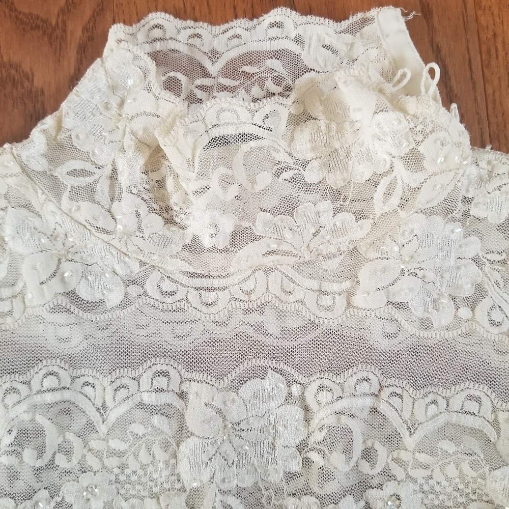 Cache Lace Top - Picture 3 of 7